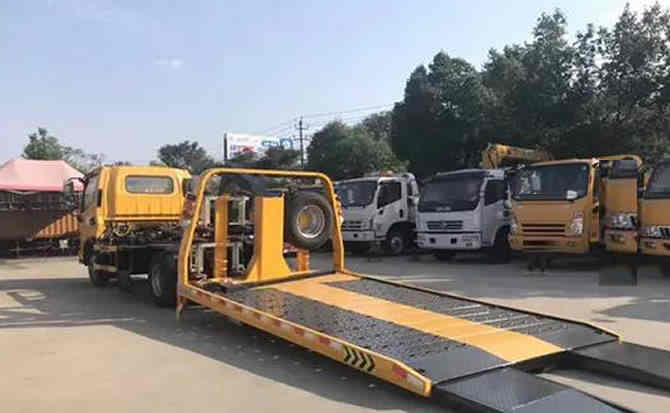 剑阁汽车中途维修案例