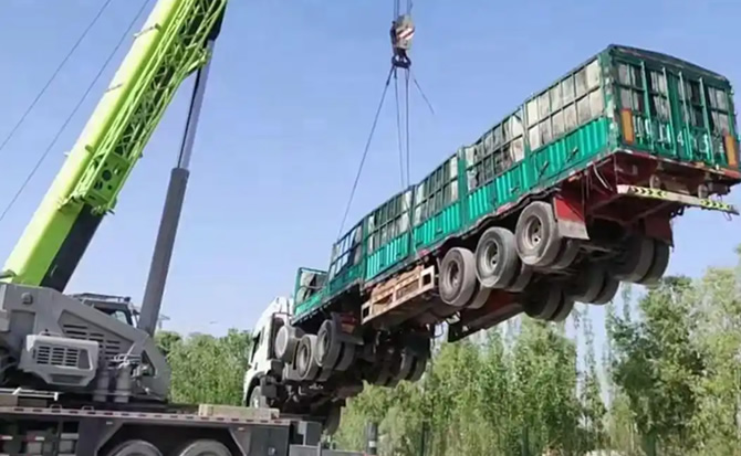 剑阁道路脱困救援案例